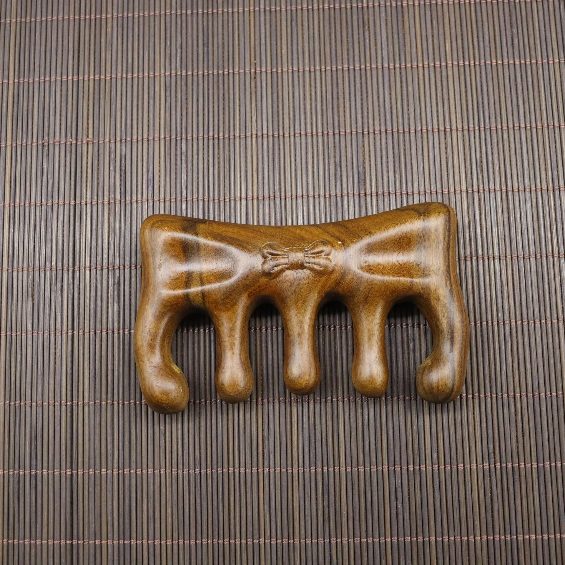 Golden Sandalwood Scalp Massager with Five Teeth